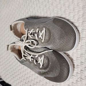 FIt Flop Shoes Women's 8.8 EUC